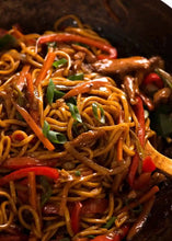 Load image into Gallery viewer, Flamin Wok Family Size Chicken and String Beans
